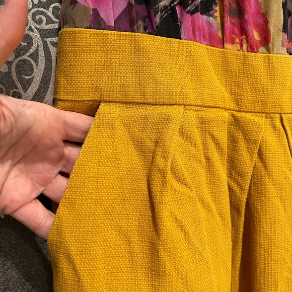 Tabitha Size 2 Dress - Picture 3 of 5